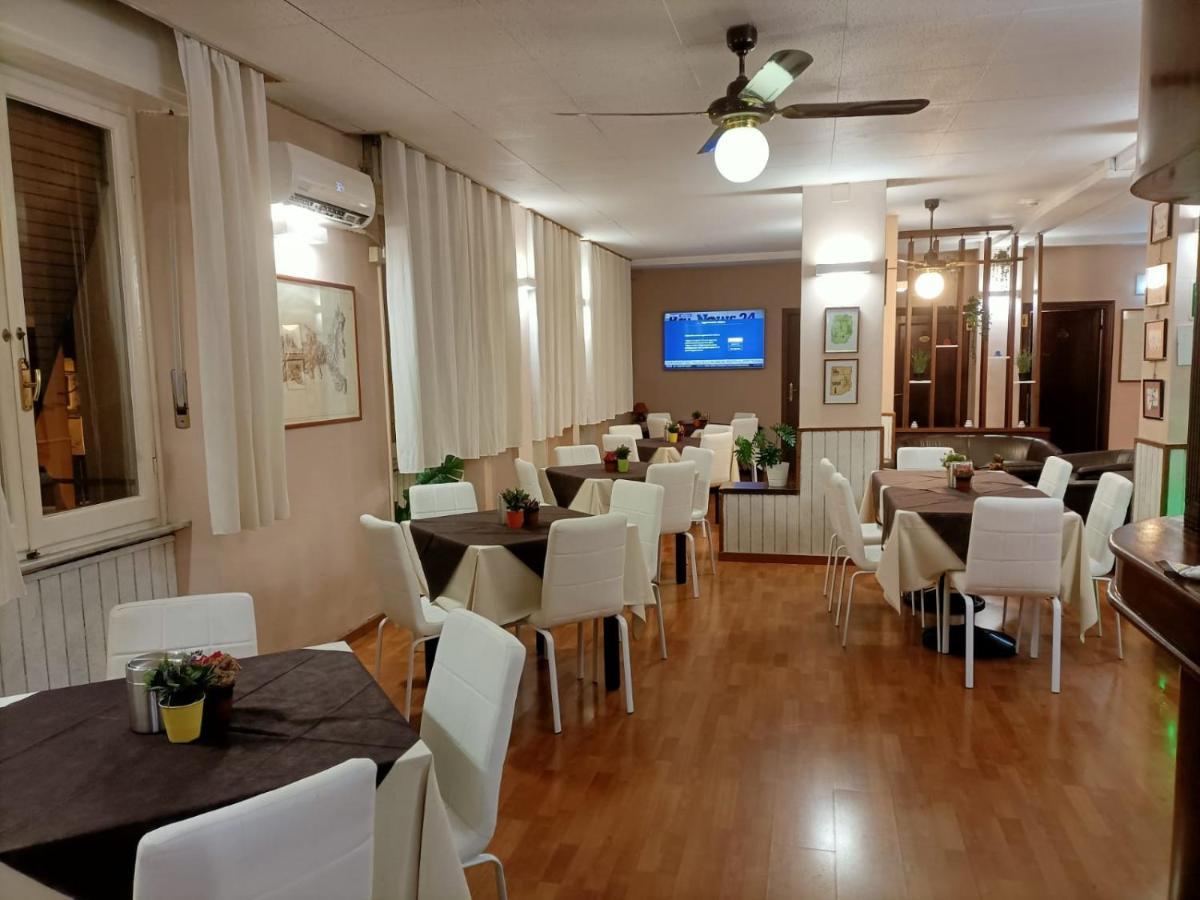 Giappone Inn Parking Hotel Livorno Kültér fotó