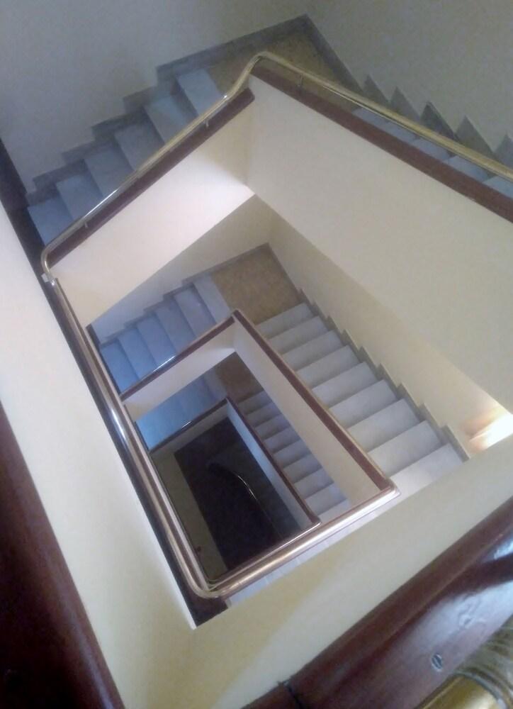 Giappone Inn Parking Hotel Livorno Kültér fotó
